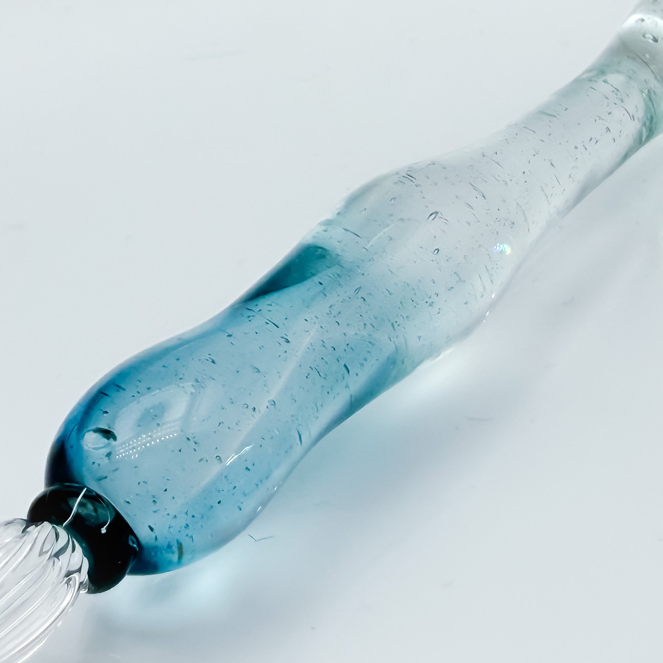 Zephyr Studio Glass Pen -Pleats- Purple Hydrangea-