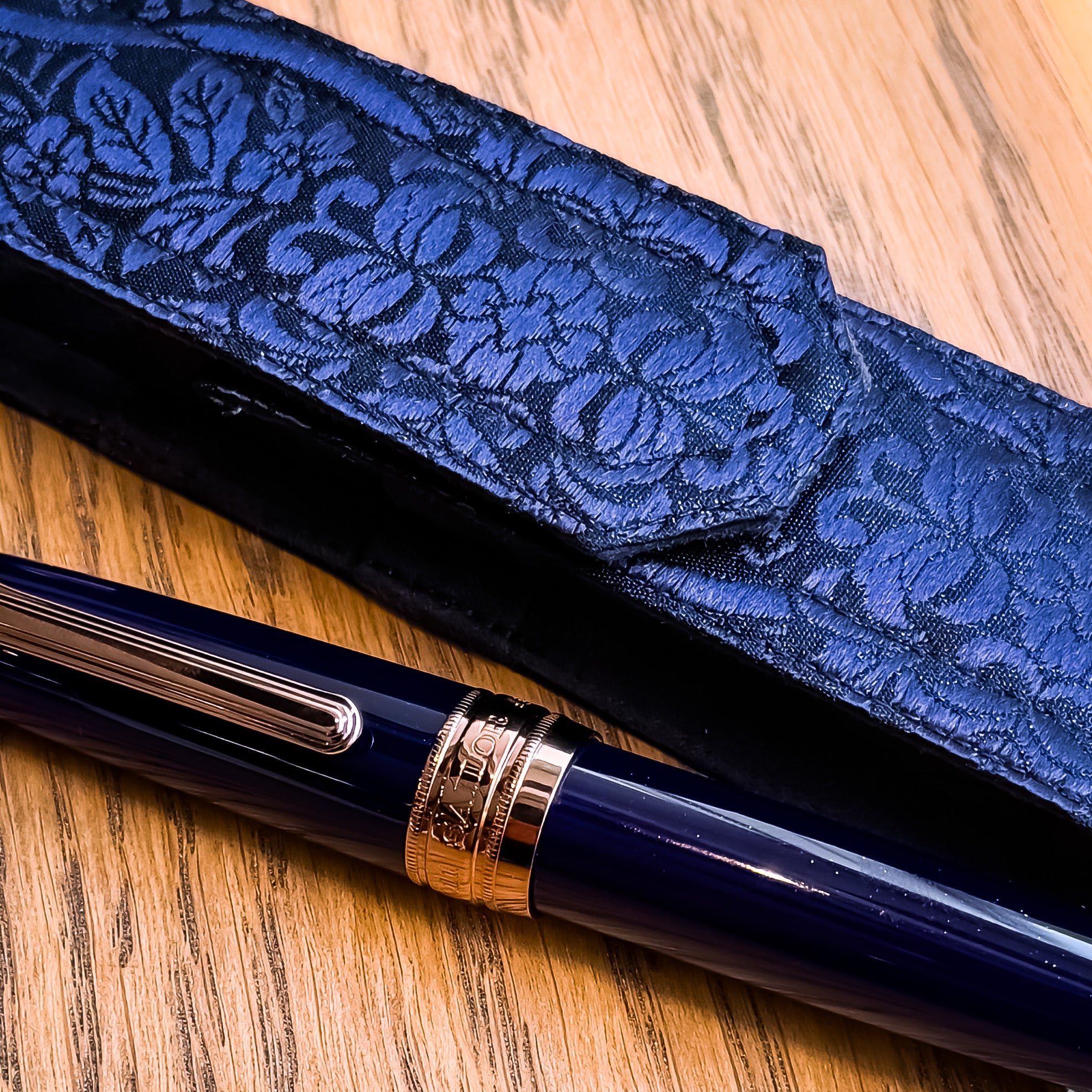 【限定品】yurie style×Giftionery Deltaオリジナル フラップ付きペンケース一本挿し